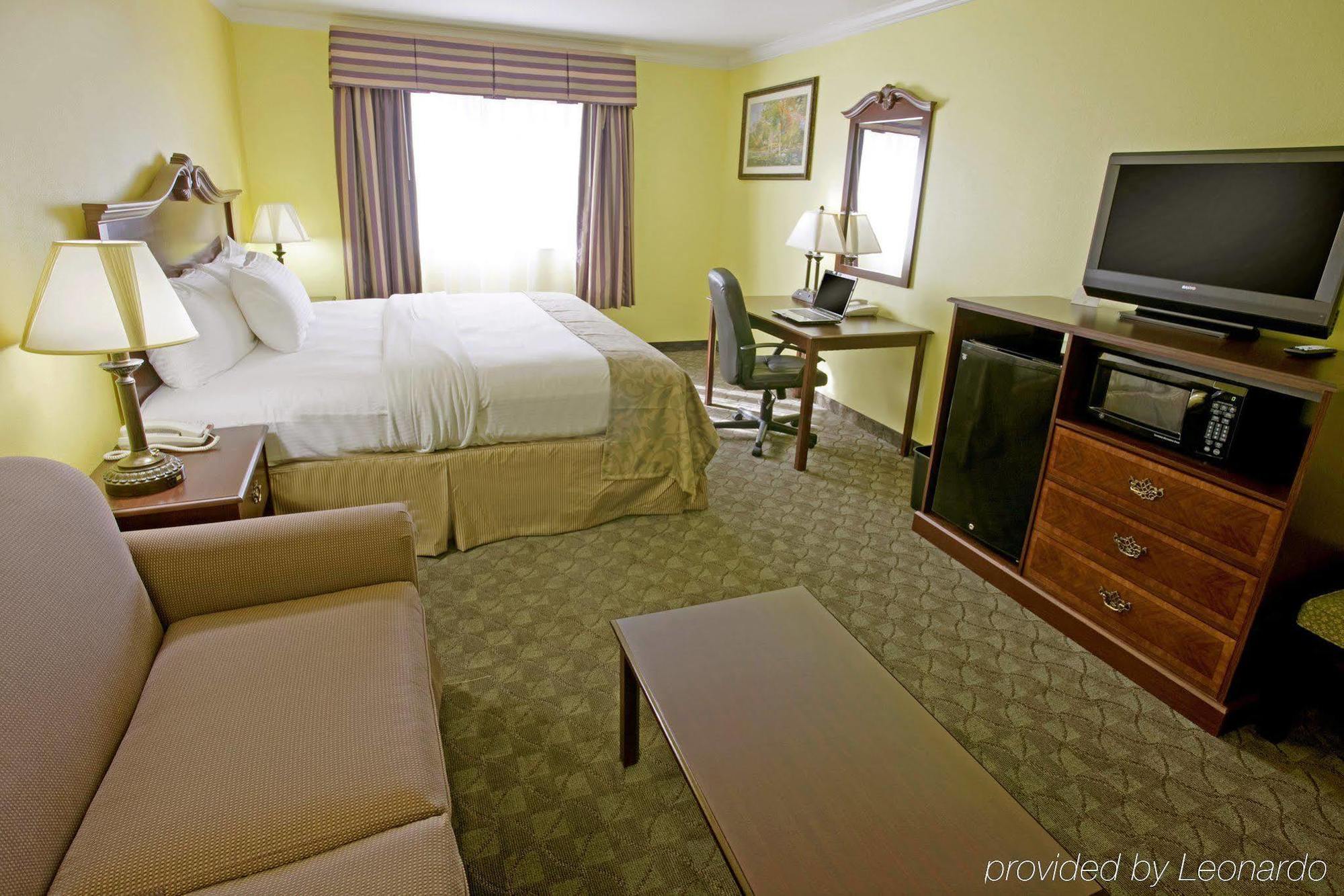 Days Inn By Wyndham Salado Rom bilde